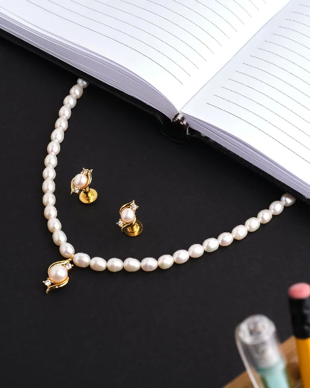 Women simple gemstone necklaces -The Viveka Pearl  Necklace Set