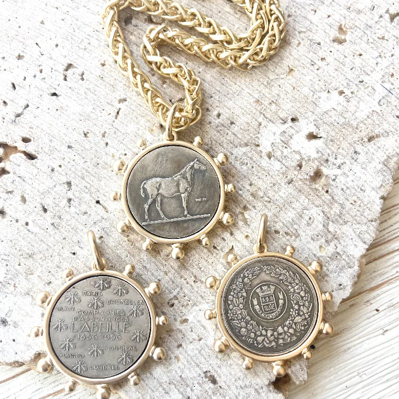 Women floral necklaces -Matte gold horse French Bee coin necklace boutique