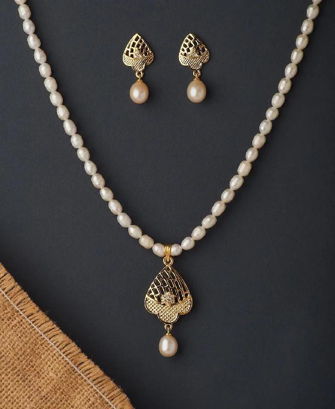 Women delicate gold necklaces -Trendy Real Pearl Necklace Set