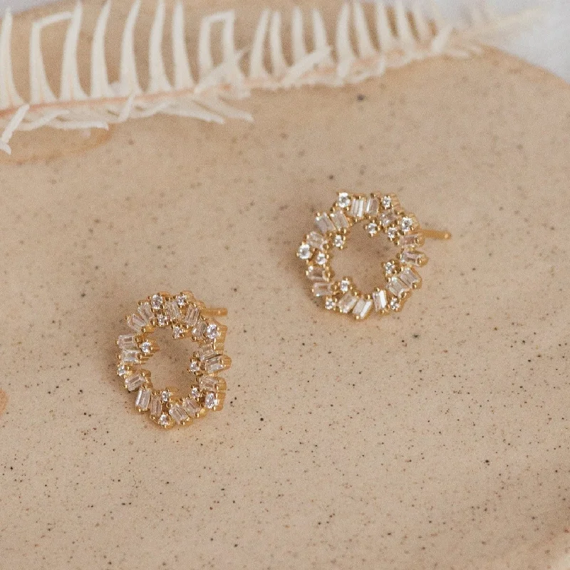 Women pearl earrings -Reina Cluster Studs