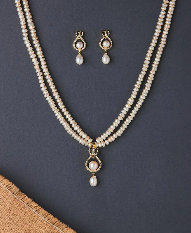 Women retro-inspired necklaces -Simple and Elegant Real Pearl Necklace Set