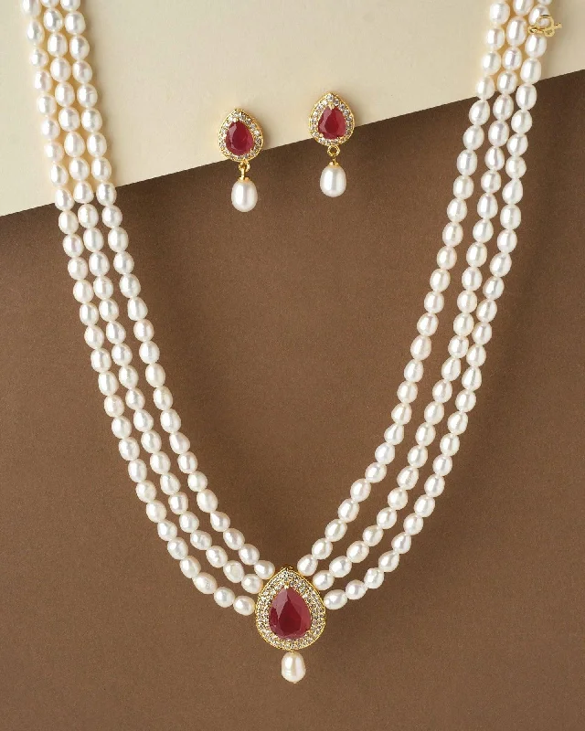 Women designer necklaces -Traditional Pearl Necklace Set