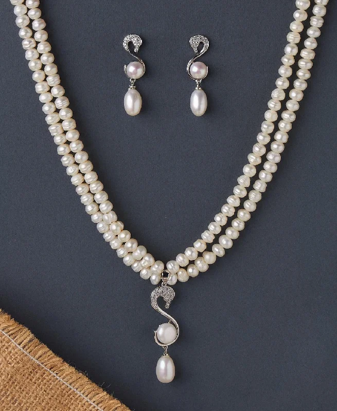 Women layered pendant necklaces -Simple and Elegant Real Pearl Necklace Set