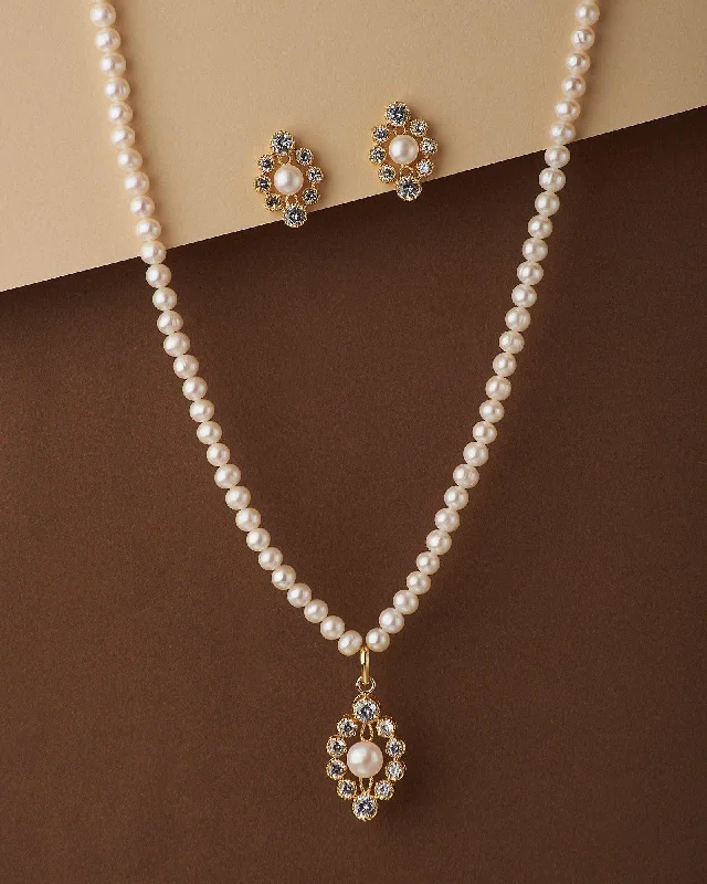 Gold necklaces for women -Trendy Pearl Necklace Set