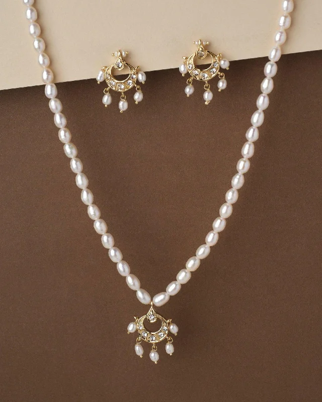 Women multi-stone necklaces -Trendy Pearl Necklace Set