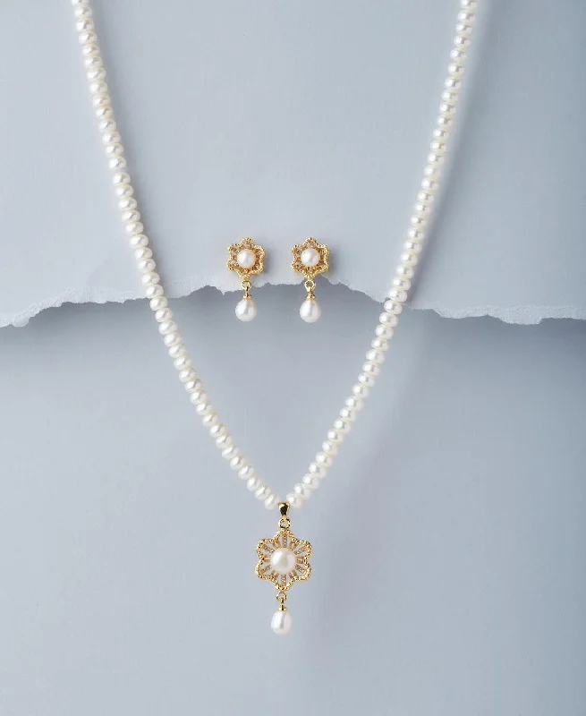 Women luxurious gold necklaces -Trendy Real Pearl Necklace Set