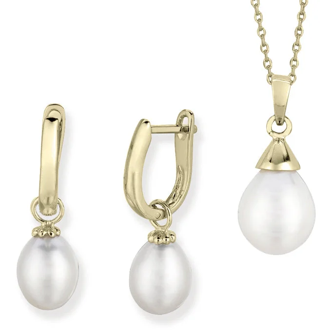 Women elegant necklaces -Pearl Earring & Necklace Set