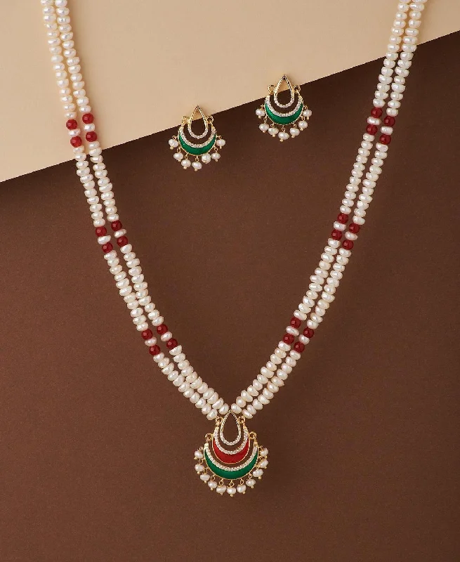 Women statement necklaces -Ravishing Real Pearl Necklace Set