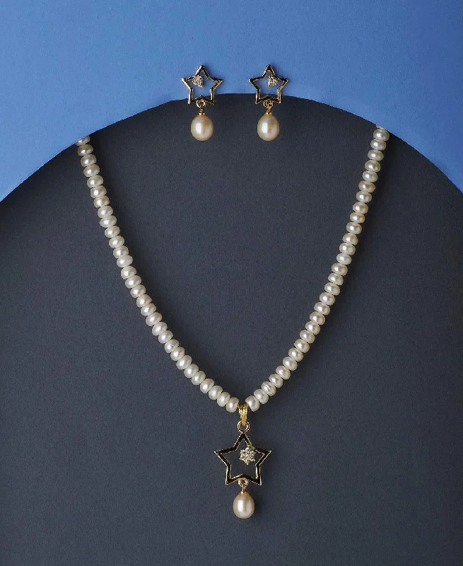 Women layered gold necklaces -Star Shaped Real Pearl Necklace Set