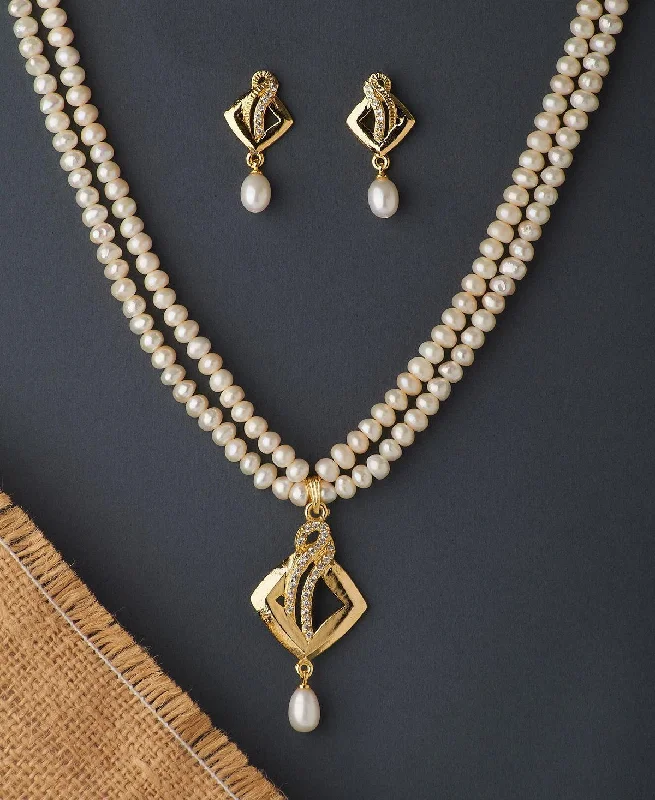 Women nature-inspired necklaces -Trendy Real Pearl Necklace Set