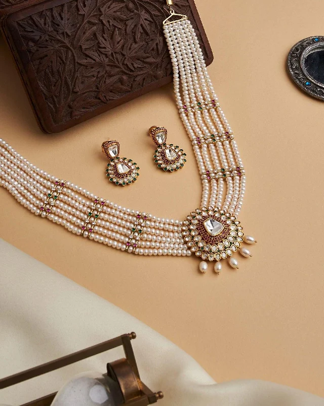 Women delicate necklaces -Royal Pearl Necklace Set