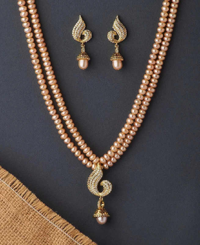 Women delicate gold necklaces -Trendy Pearl Necklace Set