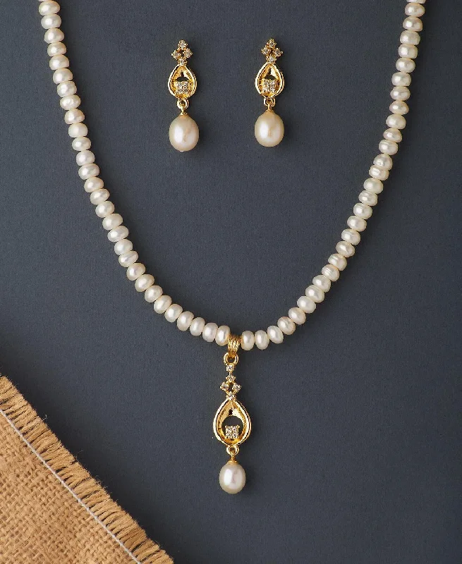 Women retro-inspired necklaces -Trendy Real Pearl Necklace Set