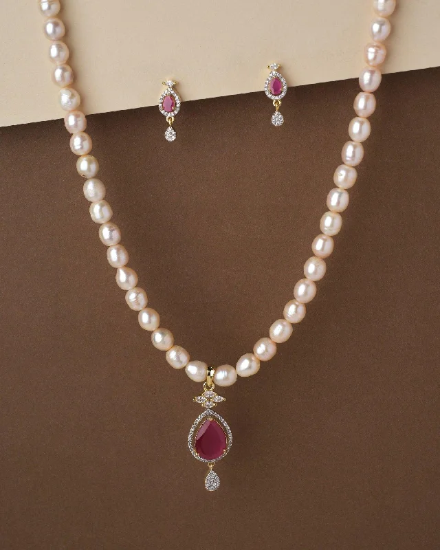 Gold necklaces for women -Trendy Pink Pearl Necklace Set