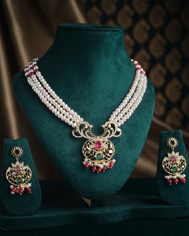 Women gemstone and pearl necklaces -The Rajeshwari Pearl Necklace Set