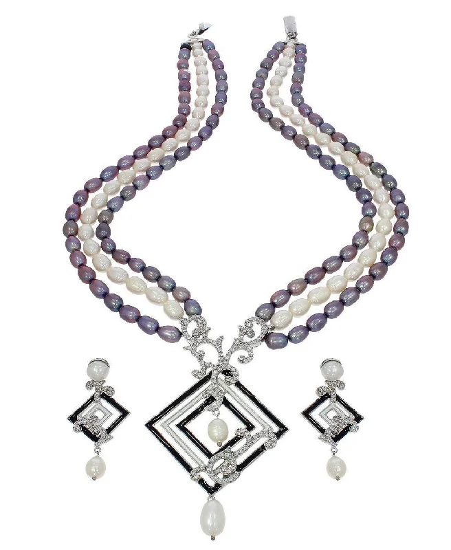 Women elegant necklaces -Regal Pearl Necklace Set